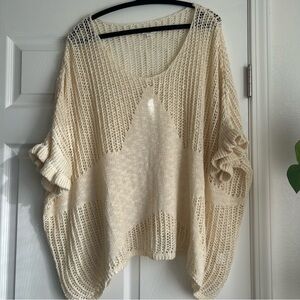 Umgee open knit star top size M oversized